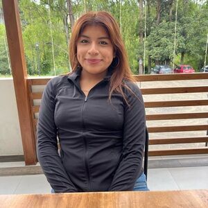 Meet your Posher, Kimberly